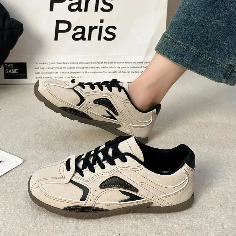 Contrast Flat Sneakers - VILLA FASHION